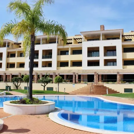 Olivos Apartment *