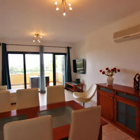 Olivos Apartment *